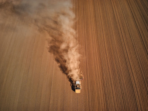 air pollution in India: ploughing and harvesting 