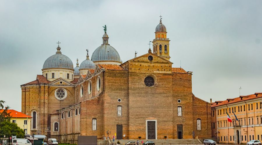 5. Padova, Italy (22.7 µg/m3)