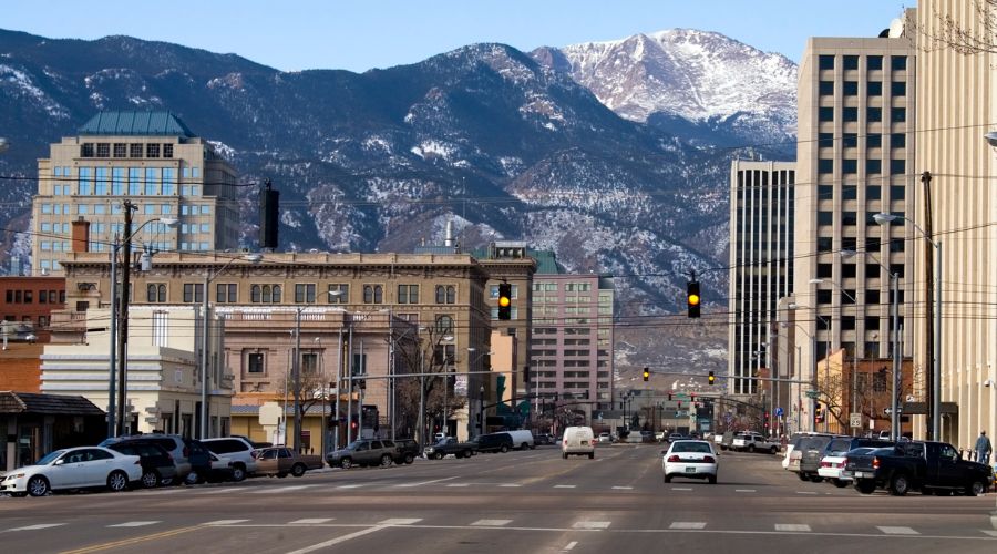 Colorado Springs, Colorado, one of the least polluted cities in the US
