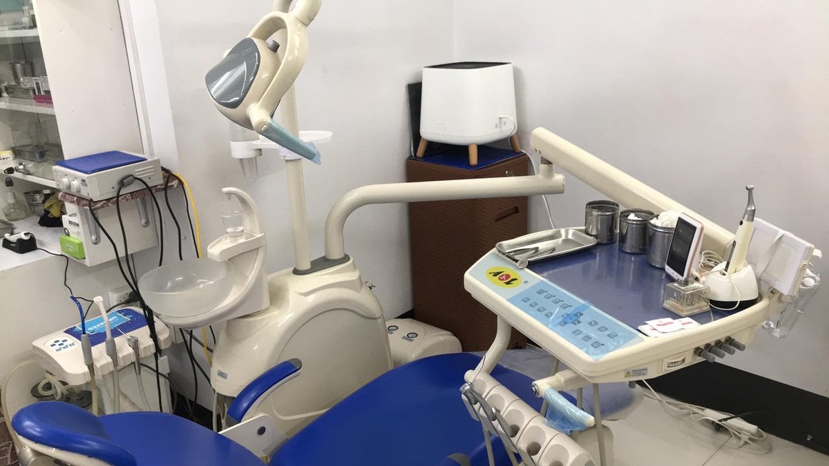 dentist